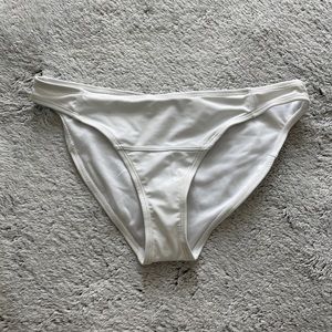 White boohoo bikini bottoms